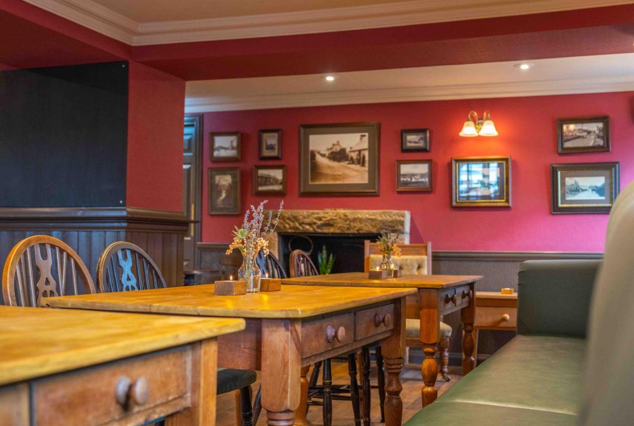 Cross Keys Inn Ettrickbridge Ettrickbridge End ภายนอก รูปภาพ